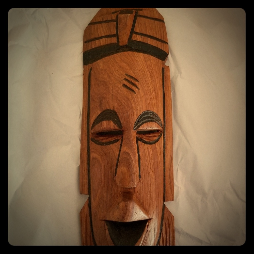 Senegalese hand carved mask 9"